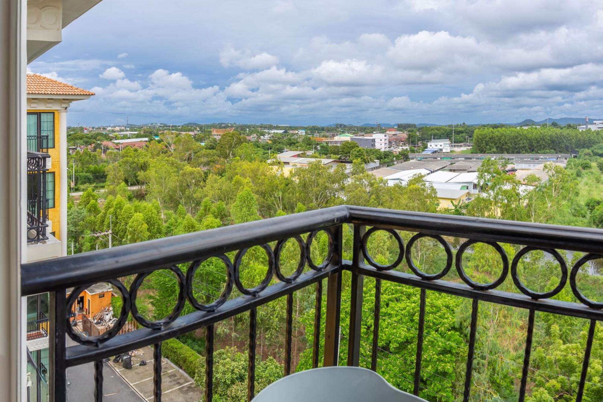 Venetian Apartment Jomtien Beach
